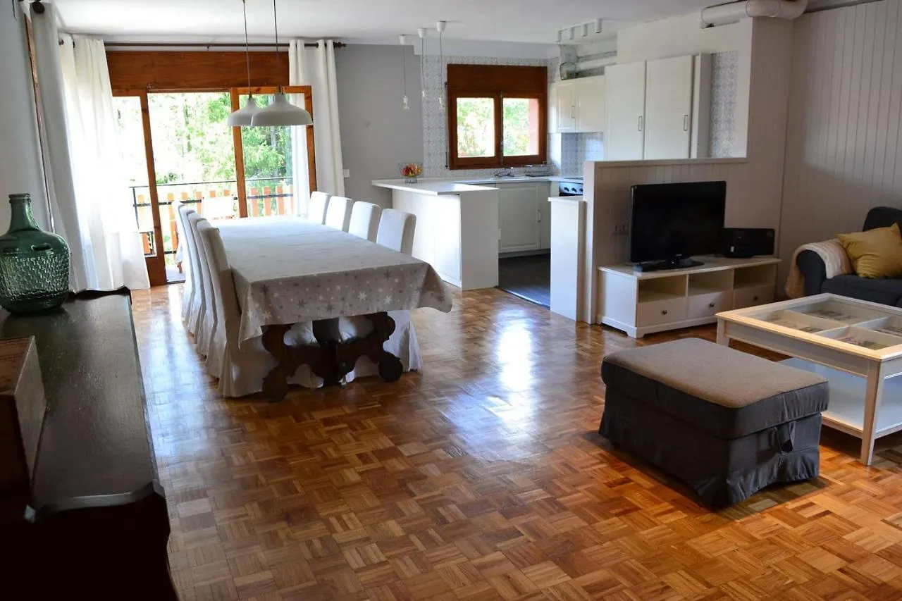 Amplio Apartamento Con Piscina En Llivia 0*,  Spain