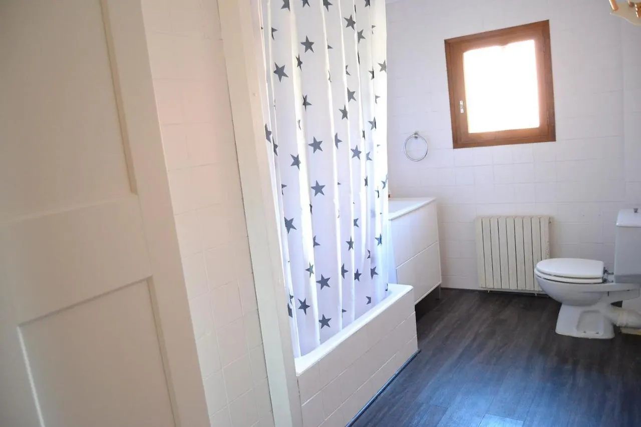 Amplio Apartamento Con Piscina En Llivia Apartment