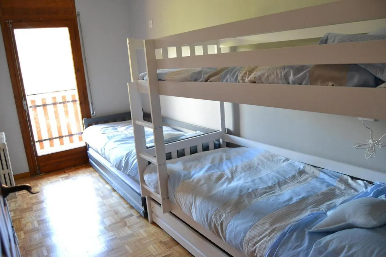 Apartment Amplio Apartamento Con Piscina En Llivia