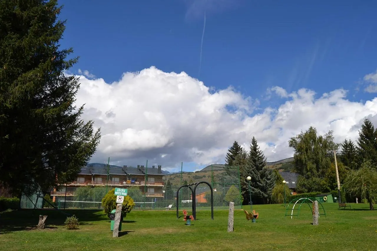 Amplio Apartamento Con Piscina En Llivia 0*,