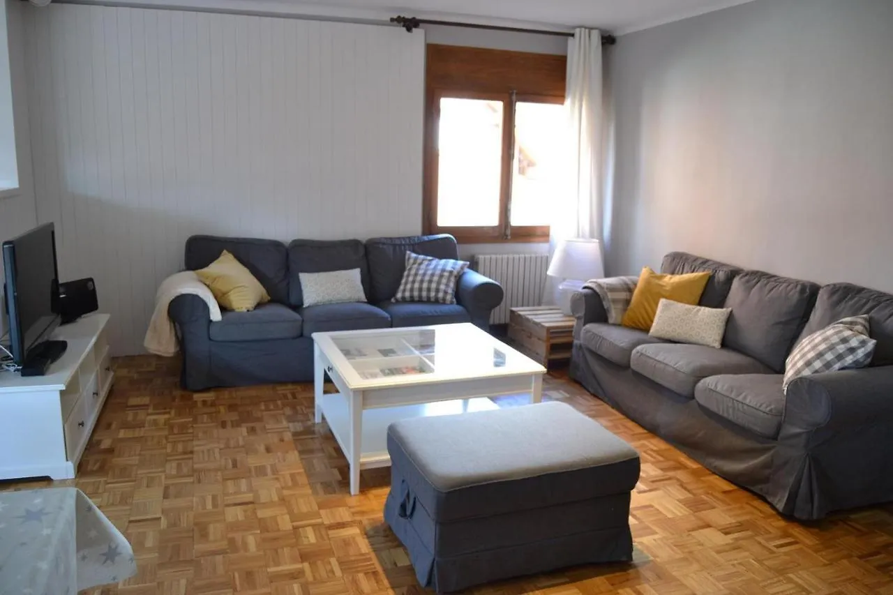 Amplio Apartamento Con Piscina En Llivia Apartment