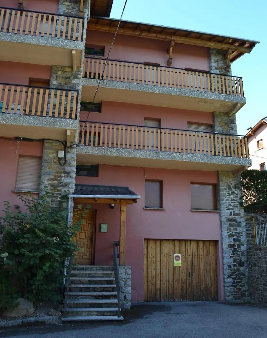 Amplio Apartamento Con Piscina En Llivia Apartment